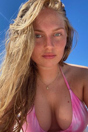 Vacances en solo, envie de compagnie chaude Marina - rencontre-Teen-Orléans