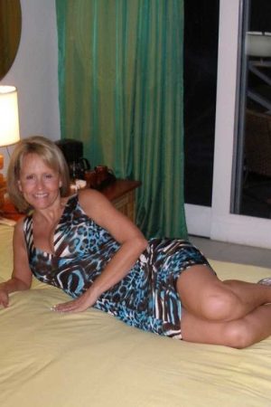 Caroline - rencontre-Cougar-Colombes