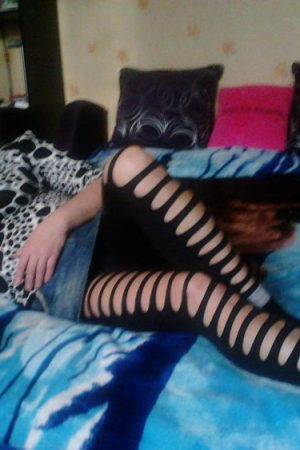 Rêveuse 🌠 Juliette - rencontre-Cougar-Rennes