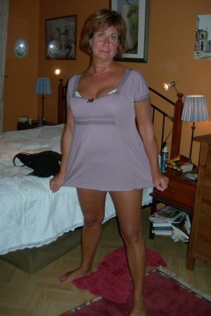 Je cherche du chaleur ce soir Charlène - rencontre-Cougar-Villejuif