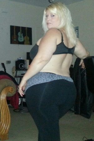 Béatrice, 41 ans. Réveil en manque Béatrice - rencontre-Milf-Pantin
